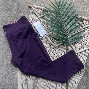 New Marika Sport Purple Cropped Athletic Bottoms Size Small